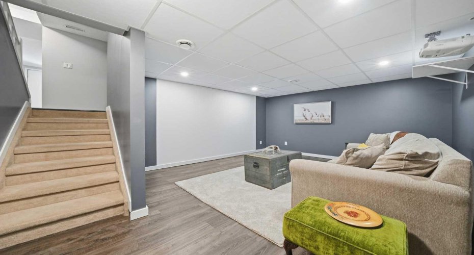 5400 Dalhousie Drive, Calgary, Alberta t3a 2b4, 3 Bedrooms Bedrooms, ,3 BathroomsBathrooms,Residential,For Sale,Dalhousie,A2285881