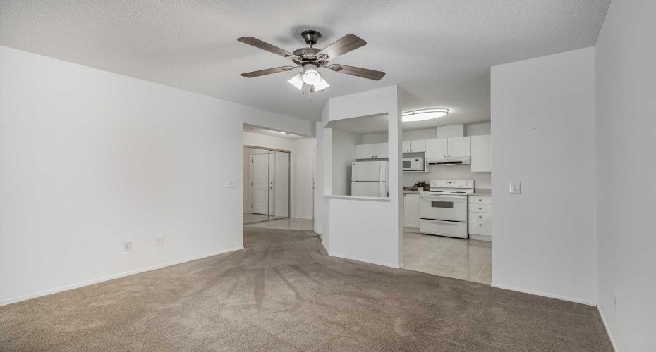 3000 Sienna Park Green, Calgary, Alberta T3H 3N7, 2 Bedrooms Bedrooms, ,2 BathroomsBathrooms,Residential,For Sale,Sienna Park,A2282468