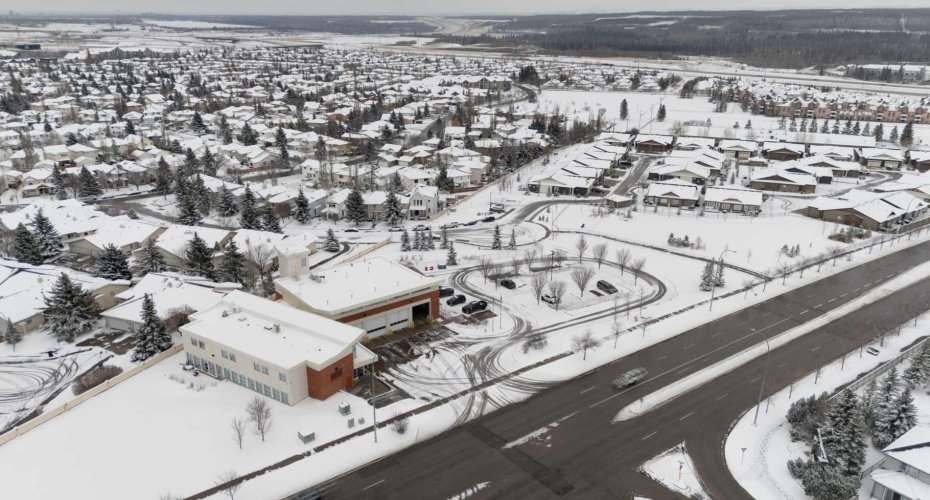 3000 Sienna Park Green, Calgary, Alberta T3H 3N7, 2 Bedrooms Bedrooms, ,2 BathroomsBathrooms,Residential,For Sale,Sienna Park,A2282468