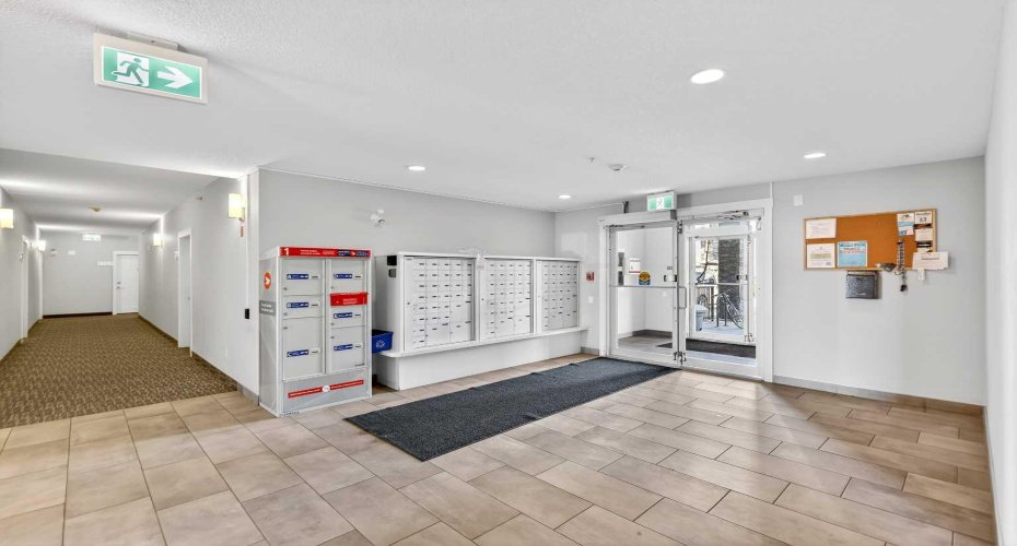 30 Walgrove Walk, Calgary, Alberta T2X 4M9, 2 Bedrooms Bedrooms, ,2 BathroomsBathrooms,Residential,For Sale,Walgrove,A2284355