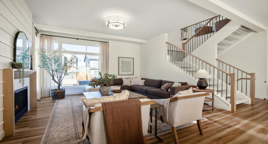 35 Bluerock Avenue, Calgary, Alberta T2Y 0R6, 3 Bedrooms Bedrooms, ,3 BathroomsBathrooms,Residential,For Sale,Bluerock,A2284791