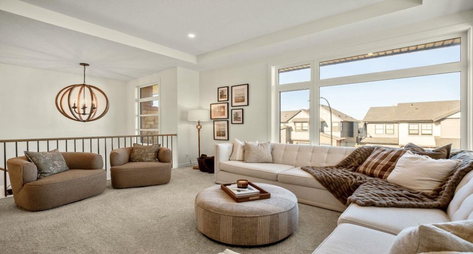 35 Bluerock Avenue, Calgary, Alberta T2Y 0R6, 3 Bedrooms Bedrooms, ,3 BathroomsBathrooms,Residential,For Sale,Bluerock,A2284791