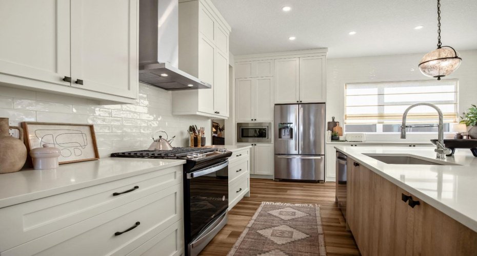 35 Bluerock Avenue, Calgary, Alberta T2Y 0R6, 3 Bedrooms Bedrooms, ,3 BathroomsBathrooms,Residential,For Sale,Bluerock,A2284791