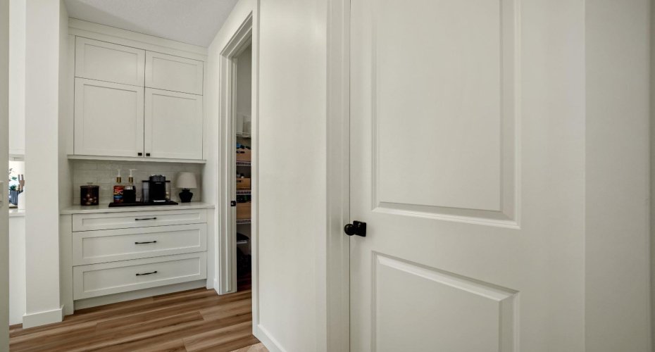 35 Bluerock Avenue, Calgary, Alberta T2Y 0R6, 3 Bedrooms Bedrooms, ,3 BathroomsBathrooms,Residential,For Sale,Bluerock,A2284791