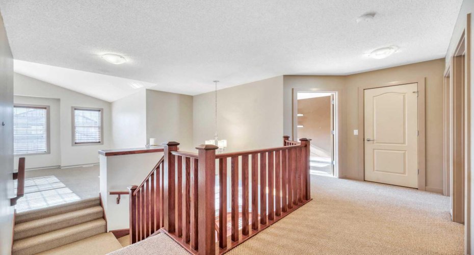 63 Discovery Ridge Circle, Calgary, Alberta T3H 5T8, 3 Bedrooms Bedrooms, ,3 BathroomsBathrooms,Residential,For Sale,Discovery Ridge,A2284828