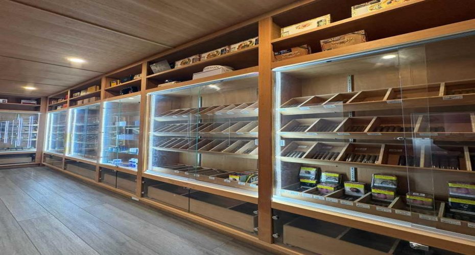 Calgary, Alberta, ,Commercial,For Lease,A2284923