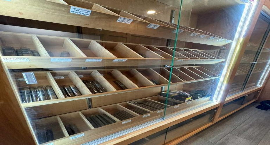 Calgary, Alberta, ,Commercial,For Lease,A2284923