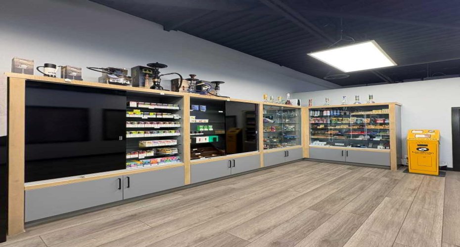 Calgary, Alberta, ,Commercial,For Lease,A2284923