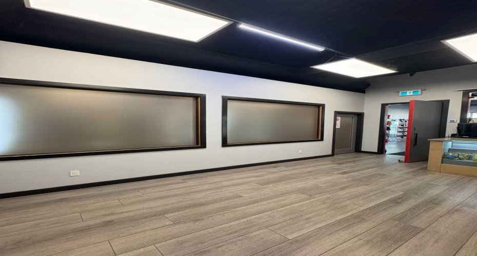 Calgary, Alberta, ,Commercial,For Lease,A2284923