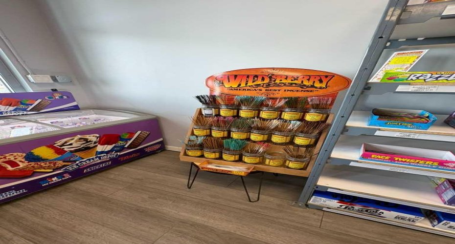 Calgary, Alberta, ,Commercial,For Lease,A2284923