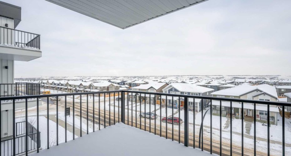 111 Wolf Creek Drive, Calgary, Alberta T2X 5X2, 2 Bedrooms Bedrooms, ,2 BathroomsBathrooms,Residential,For Sale,Wolf Creek,A2285158