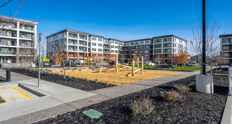 111 Wolf Creek Drive, Calgary, Alberta T2X 5X2, 2 Bedrooms Bedrooms, ,2 BathroomsBathrooms,Residential,For Sale,Wolf Creek,A2285158