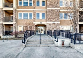 100 Cranfield Common, Calgary, Alberta T3M 1S1, 2 Bedrooms Bedrooms, ,2 BathroomsBathrooms,Residential,For Sale,Cranfield,A2285816