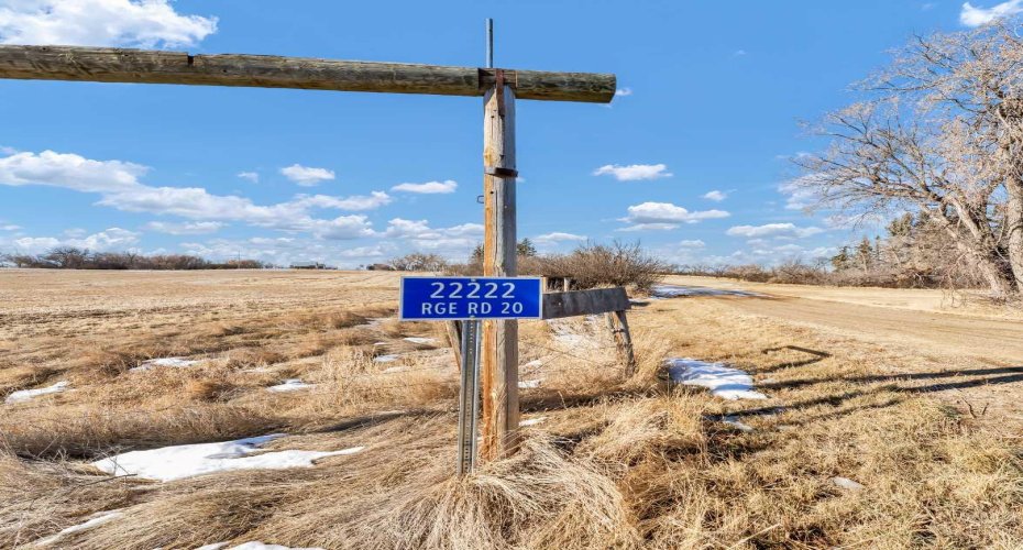 22222 Range Road 20, Bindloss, Alberta T0J0H0, 5 Bedrooms Bedrooms, ,1 BathroomBathrooms,Agri-business,For Sale,Range Road 20,A2285942