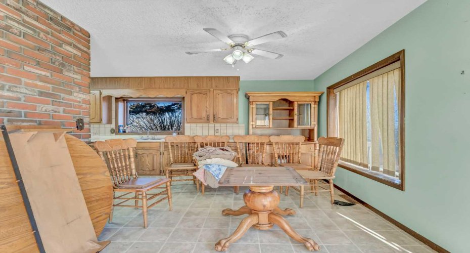 22222 Range Road 20, Bindloss, Alberta T0J0H0, 5 Bedrooms Bedrooms, ,1 BathroomBathrooms,Agri-business,For Sale,Range Road 20,A2285942