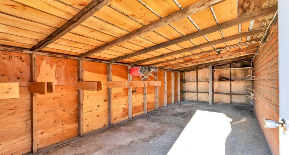 22222 Range Road 20, Bindloss, Alberta T0J0H0, 5 Bedrooms Bedrooms, ,1 BathroomBathrooms,Agri-business,For Sale,Range Road 20,A2285942