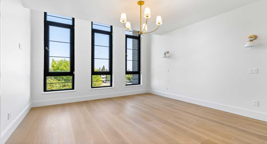 2011 28 Avenue, Calgary, Alberta T2T 1K4, 4 Bedrooms Bedrooms, ,5 BathroomsBathrooms,Residential,For Sale,28,A2286000