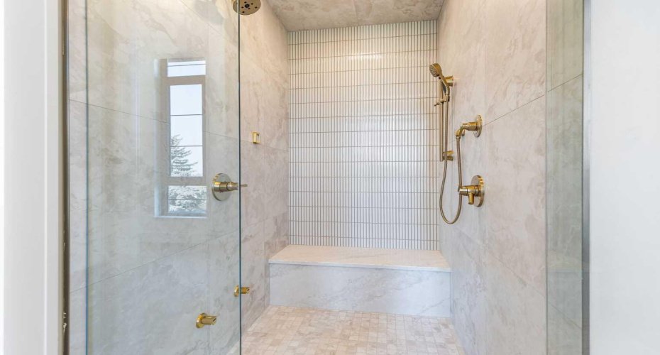 2011 28 Avenue, Calgary, Alberta T2T 1K4, 4 Bedrooms Bedrooms, ,5 BathroomsBathrooms,Residential,For Sale,28,A2286000