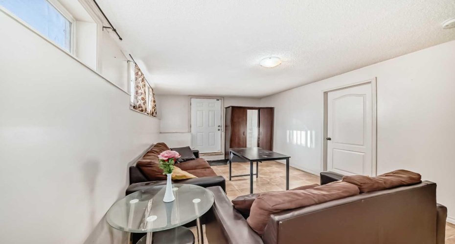 292 Taralake Terrace, Calgary, Alberta T3J0A1, 5 Bedrooms Bedrooms, ,4 BathroomsBathrooms,Residential,For Sale,Taralake,A2286007