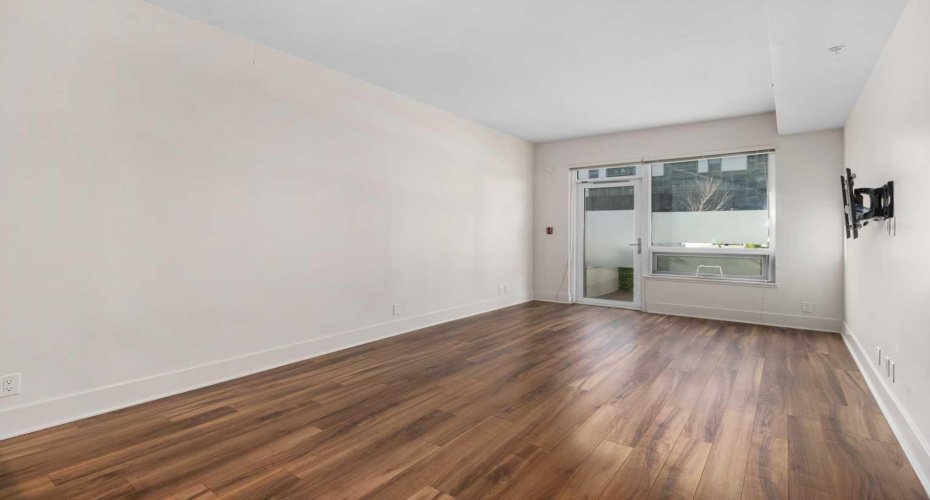 46 9 Street, Calgary, Alberta T2E7Y1, 1 Bedroom Bedrooms, ,1 BathroomBathrooms,Residential,For Sale,9,A2286021