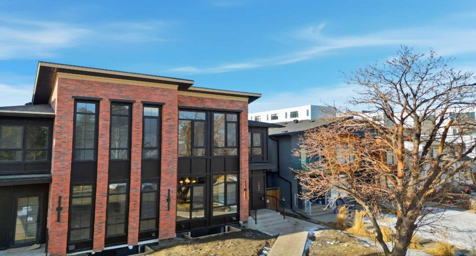1427 26A Street, Calgary, Alberta T3C 1K9, 5 Bedrooms Bedrooms, ,4 BathroomsBathrooms,Residential,For Sale,26A,A2286048