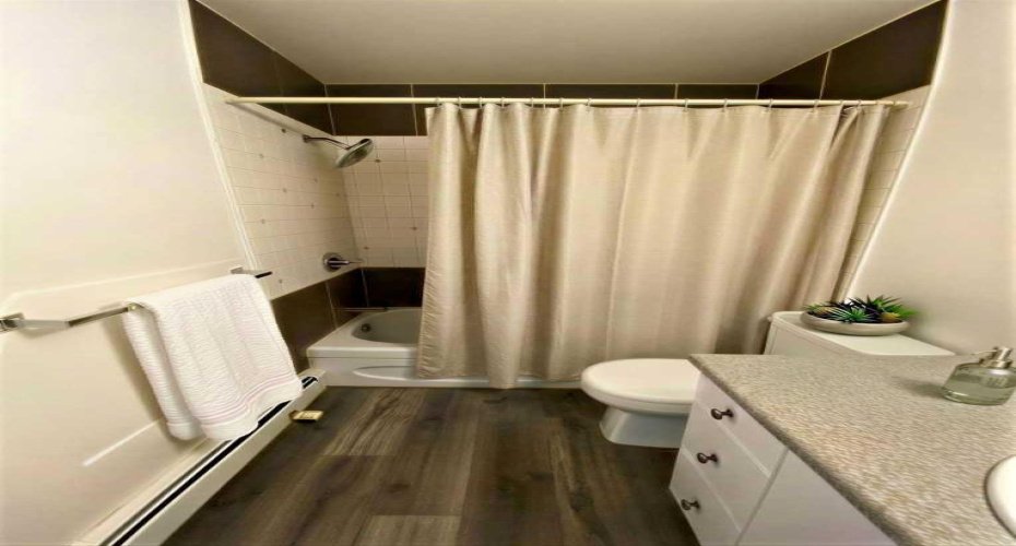 10120 Brookpark Boulevard, Calgary, Alberta T2W 3G3, 2 Bedrooms Bedrooms, ,1 BathroomBathrooms,Residential,For Sale,Brookpark,A2286095