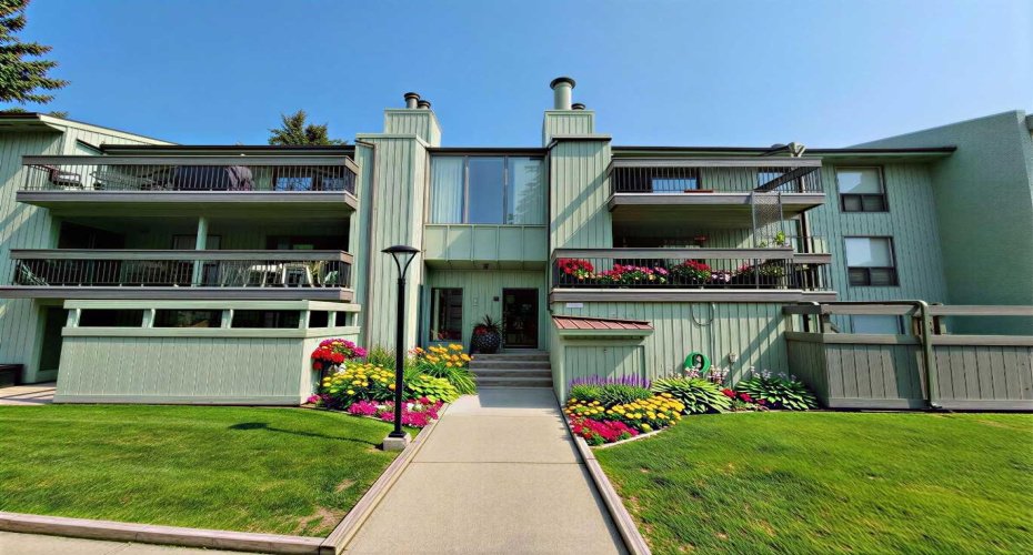 10120 Brookpark Boulevard, Calgary, Alberta T2W 3G3, 2 Bedrooms Bedrooms, ,1 BathroomBathrooms,Residential,For Sale,Brookpark,A2286095