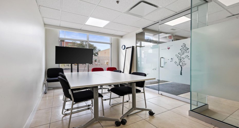 1406 Centre Street, Calgary, Alberta T2E 2Z9, ,Commercial,For Sale,Centre,A2278065