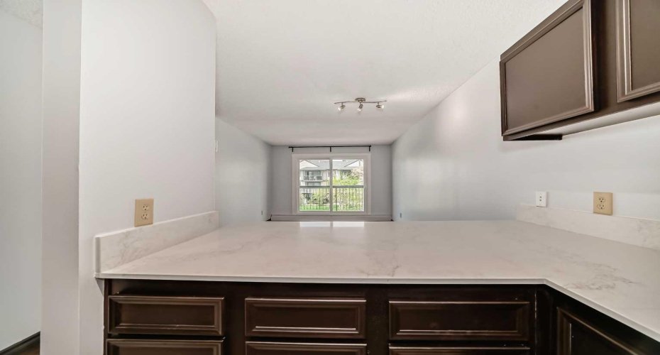 1613 11 Avenue, Calgary, Alberta T3C 0N3, 1 Bedroom Bedrooms, ,1 BathroomBathrooms,Residential,For Sale,11,A2259885