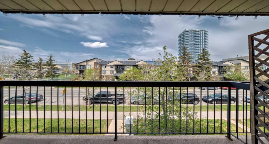1613 11 Avenue, Calgary, Alberta T3C 0N3, 1 Bedroom Bedrooms, ,1 BathroomBathrooms,Residential,For Sale,11,A2259885