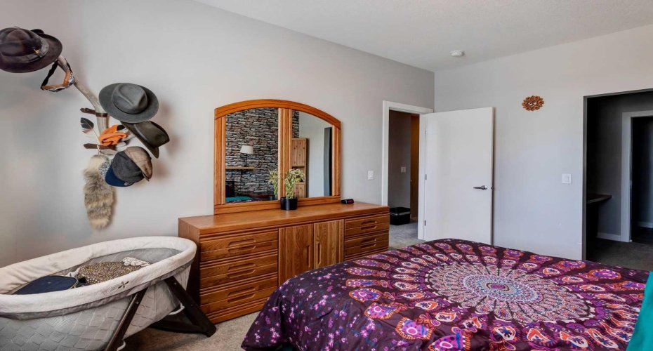 105 Redstone Crescent, Calgary, Alberta T3N1M4, 3 Bedrooms Bedrooms, ,4 BathroomsBathrooms,Residential,For Sale,Redstone,A2275918