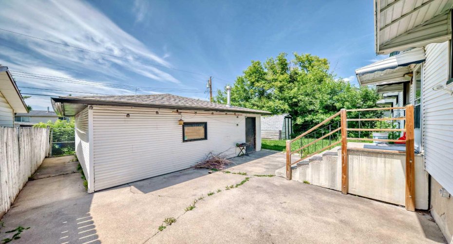 627 Fortalice Crescent, Calgary, Alberta T2A2C8, 4 Bedroom Bedrooms, 0 ,2 BathroomBathrooms,Residential,For Sale,Fortalice,0,A2286433