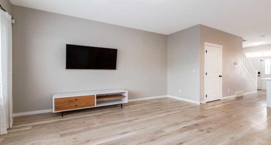 730 Belmont Drive, Calgary, Alberta T2X 4H3, 2 Bedrooms Bedrooms, ,3 BathroomsBathrooms,Residential,For Sale,Belmont,A2286204