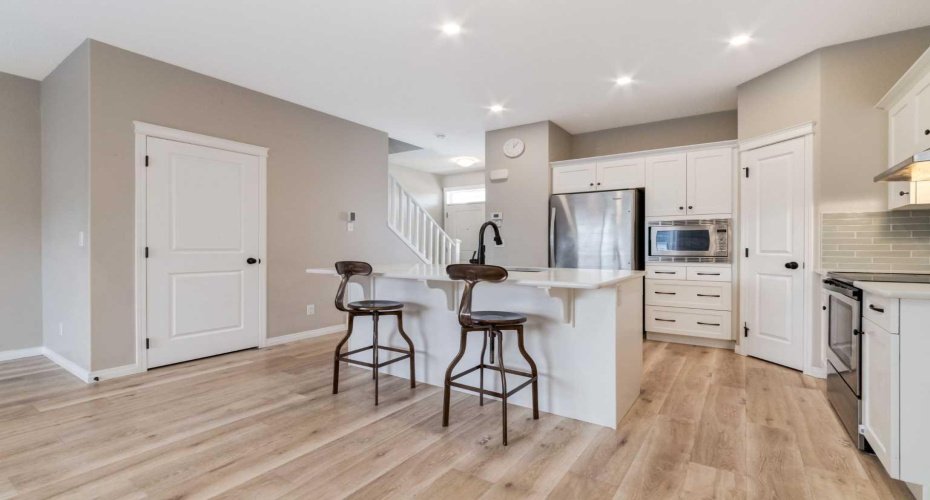 730 Belmont Drive, Calgary, Alberta T2X 4H3, 2 Bedrooms Bedrooms, ,3 BathroomsBathrooms,Residential,For Sale,Belmont,A2286204