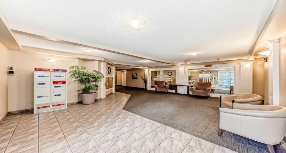 6800 Hunterview Drive, Calgary, Alberta T2K 6K5, 2 Bedrooms Bedrooms, ,2 BathroomsBathrooms,Residential,For Sale,Hunterview,A2286212