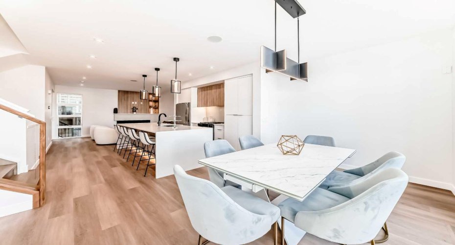 1607 37 Avenue, Calgary, Alberta T2T2h2, 3 Bedrooms Bedrooms, ,4 BathroomsBathrooms,Residential,For Sale,37,A2286214