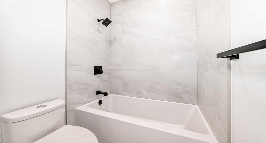 1607 37 Avenue, Calgary, Alberta T2T2h2, 3 Bedrooms Bedrooms, ,4 BathroomsBathrooms,Residential,For Sale,37,A2286214