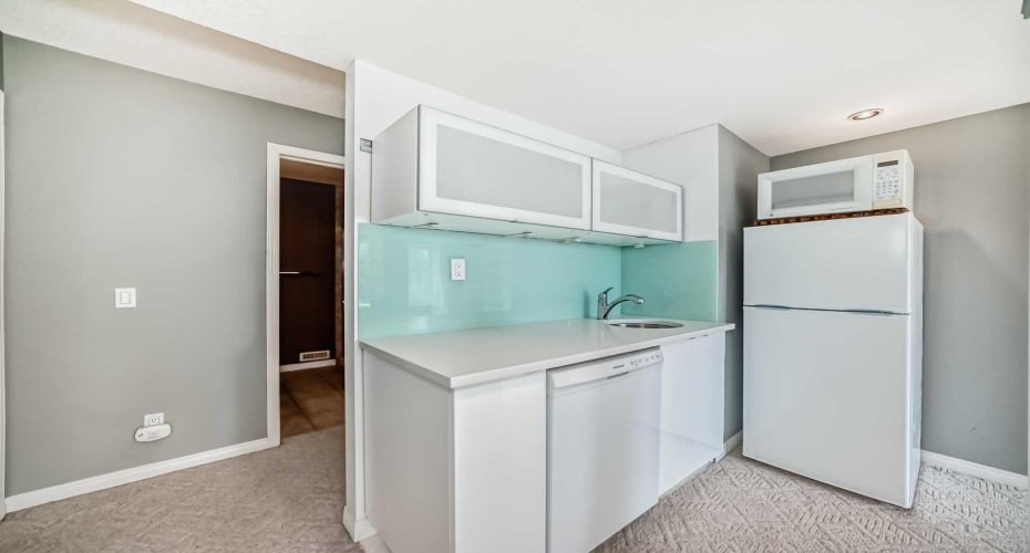 7 Signature Mews, Calgary, Alberta T3H 2V6, 5 Bedrooms Bedrooms, ,4 BathroomsBathrooms,Residential,For Sale,Signature,A2286465