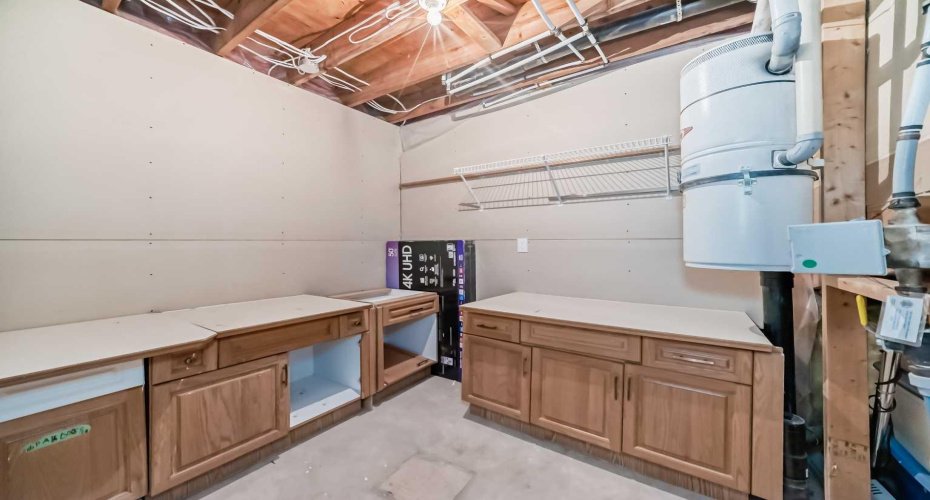 7 Signature Mews, Calgary, Alberta T3H 2V6, 5 Bedrooms Bedrooms, ,4 BathroomsBathrooms,Residential,For Sale,Signature,A2286465