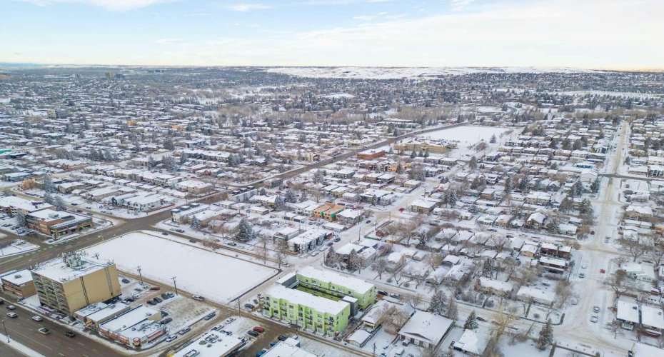 1740 9 Street, Calgary, Alberta T2M 4Z5, 1 Bedroom Bedrooms, ,1 BathroomBathrooms,Residential,For Sale,9,A2274422