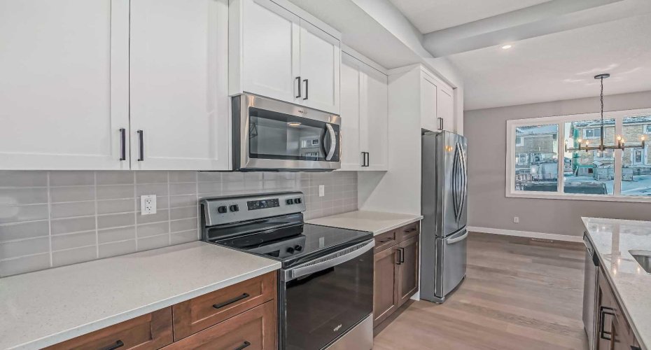 39 Agate Road, Cochrane, Alberta T4C 3B9, 3 Bedrooms Bedrooms, ,3 BathroomsBathrooms,Residential,For Sale,Agate,A2283062