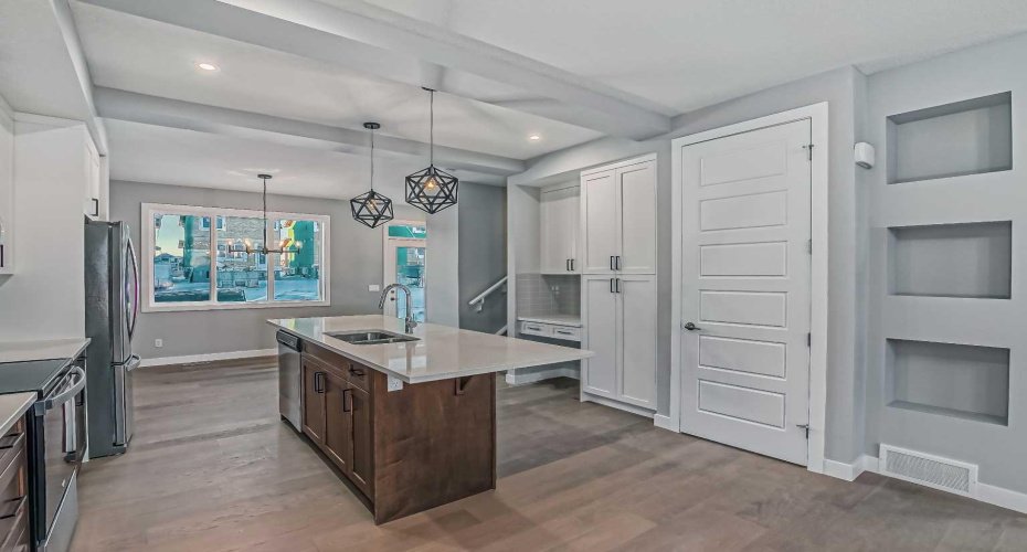 39 Agate Road, Cochrane, Alberta T4C 3B9, 3 Bedrooms Bedrooms, ,3 BathroomsBathrooms,Residential,For Sale,Agate,A2283062