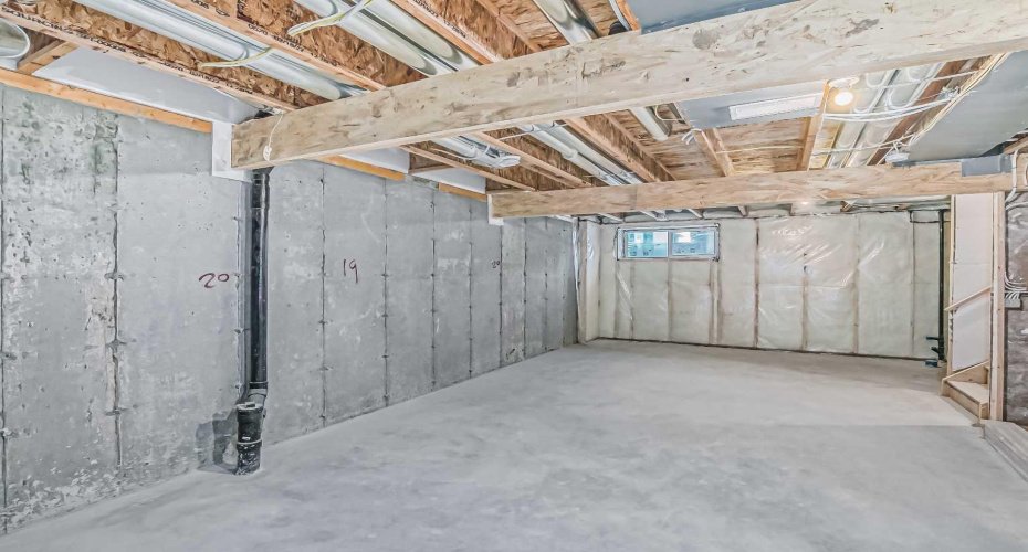 39 Agate Road, Cochrane, Alberta T4C 3B9, 3 Bedrooms Bedrooms, ,3 BathroomsBathrooms,Residential,For Sale,Agate,A2283062