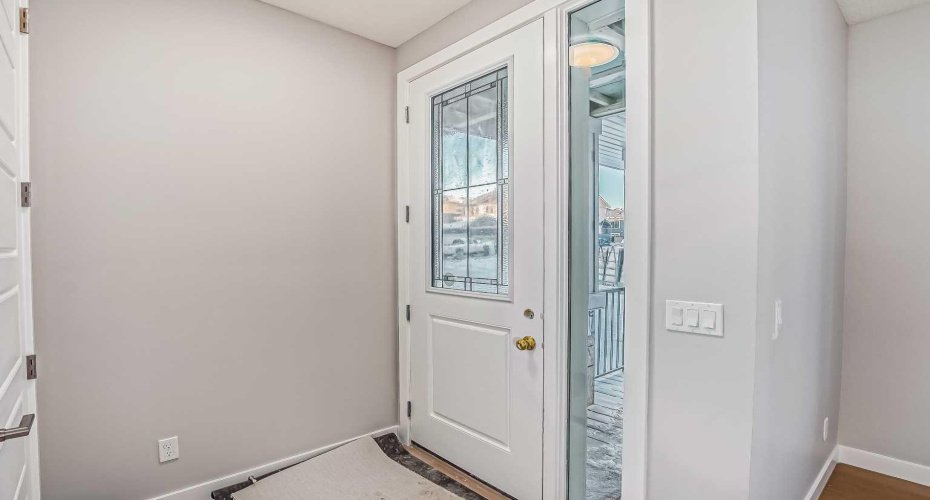 39 Agate Road, Cochrane, Alberta T4C 3B9, 3 Bedrooms Bedrooms, ,3 BathroomsBathrooms,Residential,For Sale,Agate,A2283062