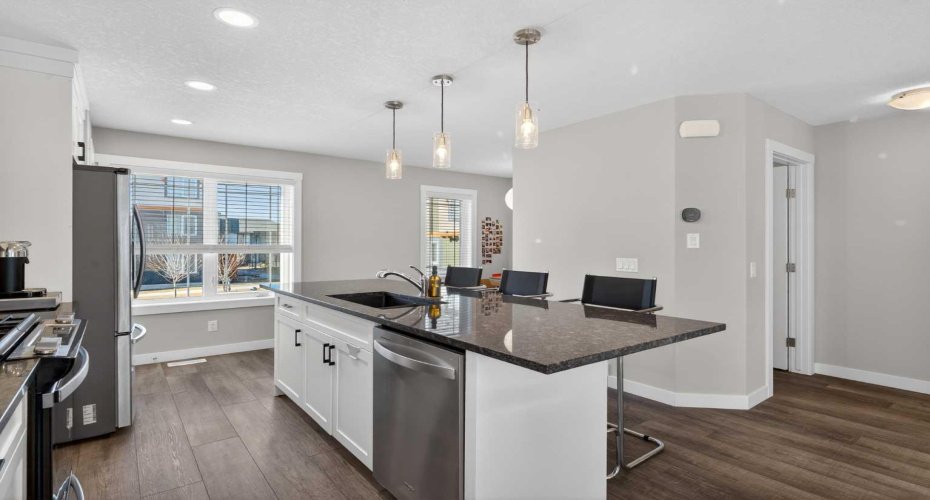 79 Auburn Meadows Street, Calgary, Alberta T3M 2S1, 2 Bedrooms Bedrooms, ,3 BathroomsBathrooms,Residential,For Sale,Auburn Meadows,A2284749