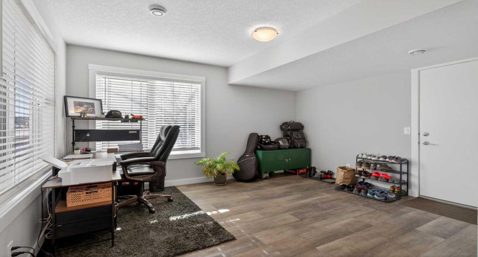 79 Auburn Meadows Street, Calgary, Alberta T3M 2S1, 2 Bedrooms Bedrooms, ,3 BathroomsBathrooms,Residential,For Sale,Auburn Meadows,A2284749