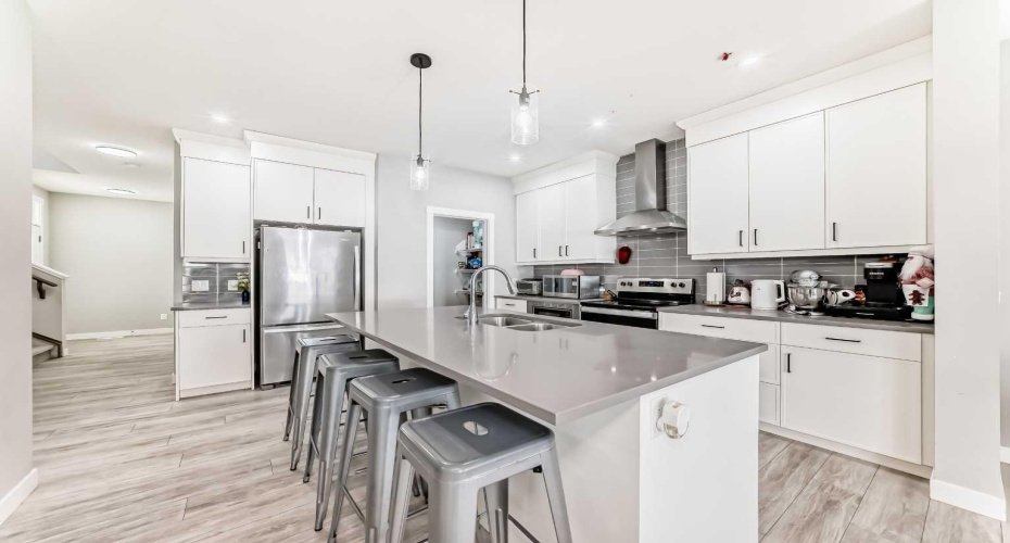 Beautiful Kitchen with Big Island , Quartz Counter top.