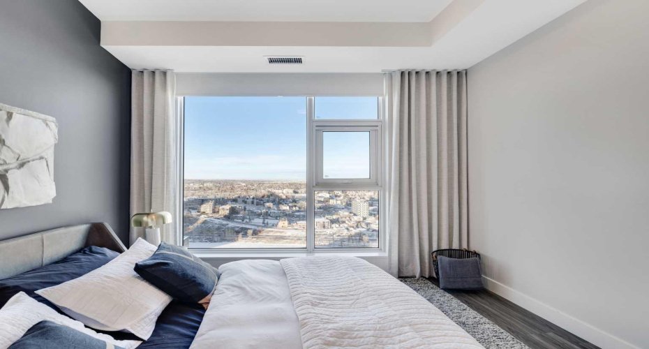 530 3 Street, Calgary, Alberta T2G2L8, 2 Bedrooms Bedrooms, ,2 BathroomsBathrooms,Residential,For Sale,3,A2286260