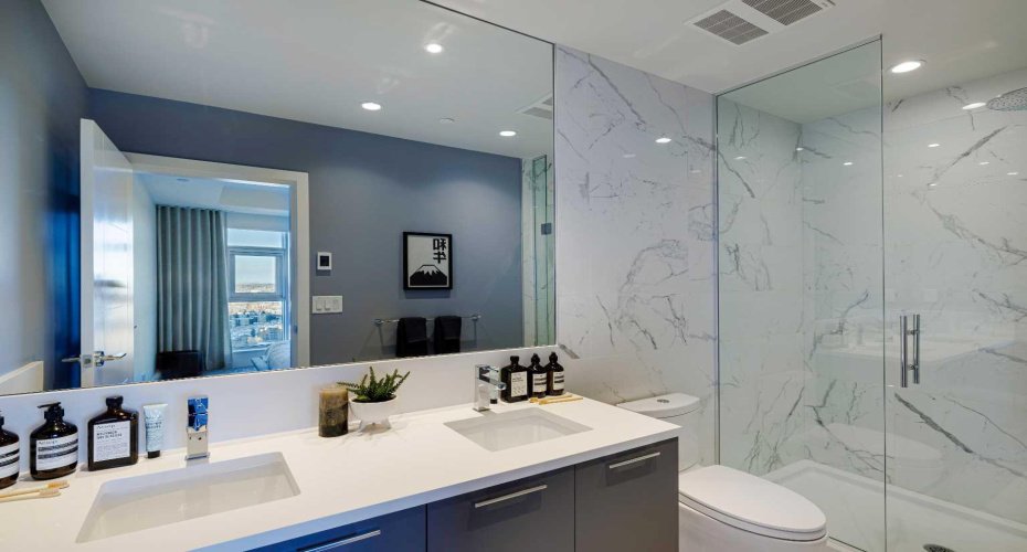 530 3 Street, Calgary, Alberta T2G2L8, 2 Bedrooms Bedrooms, ,2 BathroomsBathrooms,Residential,For Sale,3,A2286260