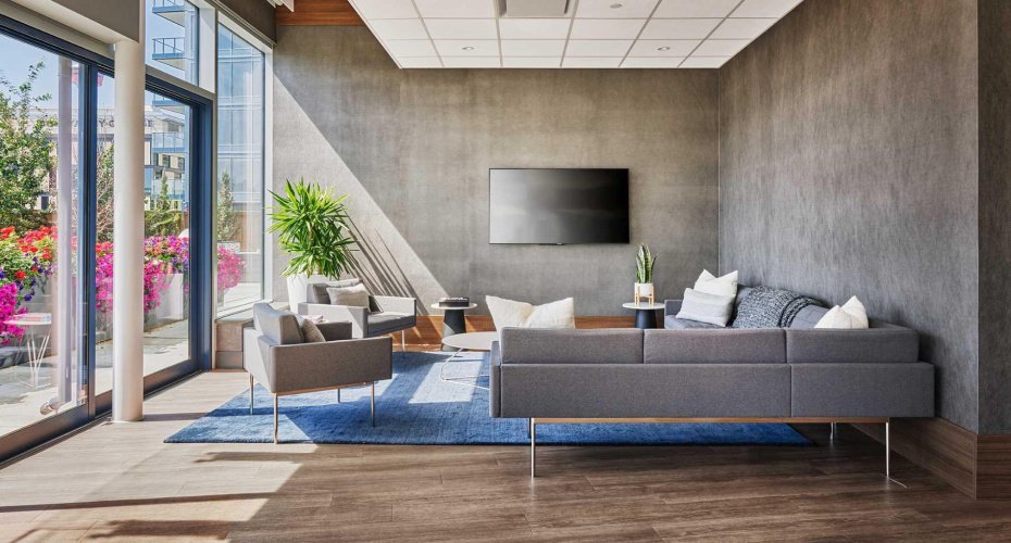 530 3 Street, Calgary, Alberta T2G2L8, 2 Bedrooms Bedrooms, ,2 BathroomsBathrooms,Residential,For Sale,3,A2286260